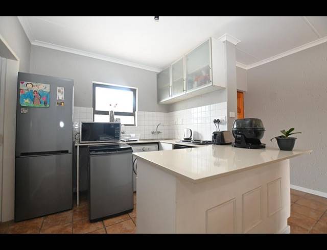 1 BEDROOM PROPERTY TO RENT IN PAULSHOF